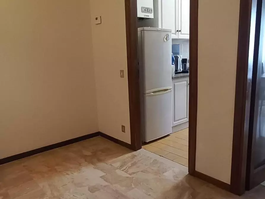 Immagine 10 di Appartamento in vendita  a Carrara