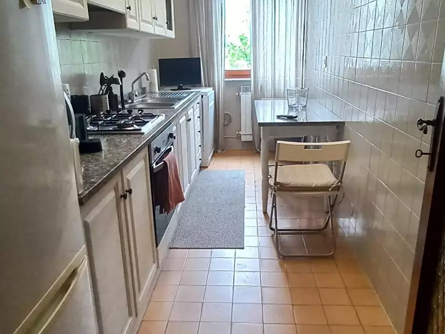 Immagine 6 di Appartamento in vendita  a Carrara