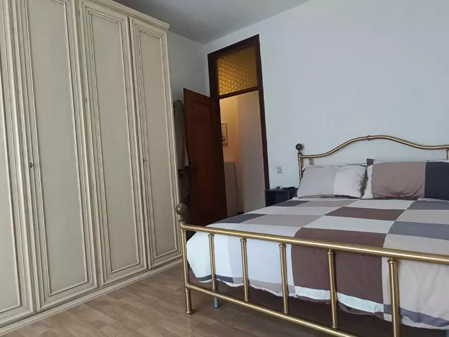 Immagine 14 di Appartamento in vendita  a Carrara