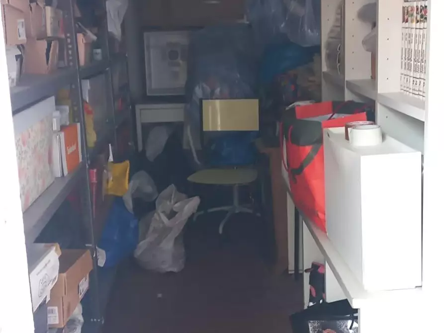 Immagine 19 di Appartamento in vendita  a Carrara