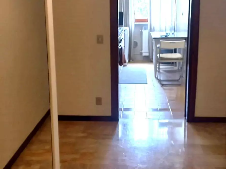 Immagine 7 di Appartamento in vendita  a Carrara