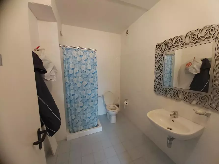 Immagine 7 di Attività artigianale in vendita  a Ponsacco