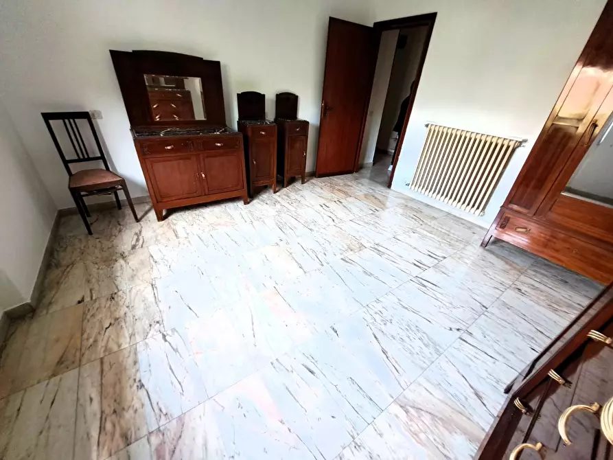 Immagine 14 di Appartamento in vendita  a Carrara