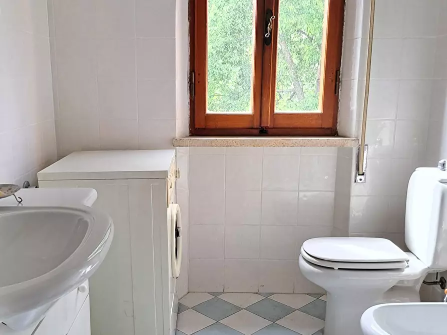 Immagine 17 di Appartamento in vendita  a Carrara