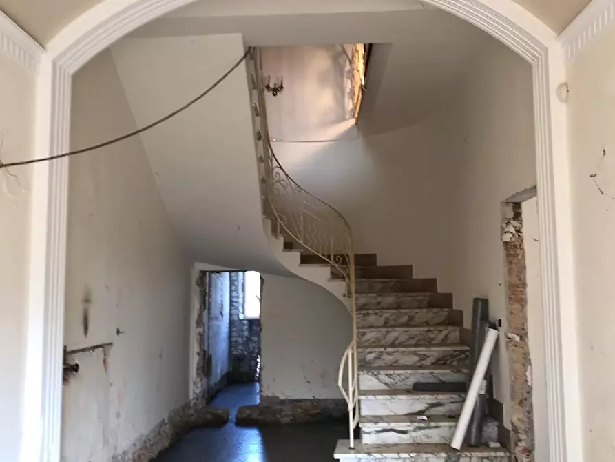 Immagine 33 di Casa indipendente in vendita  a Castelfranco Di Sotto