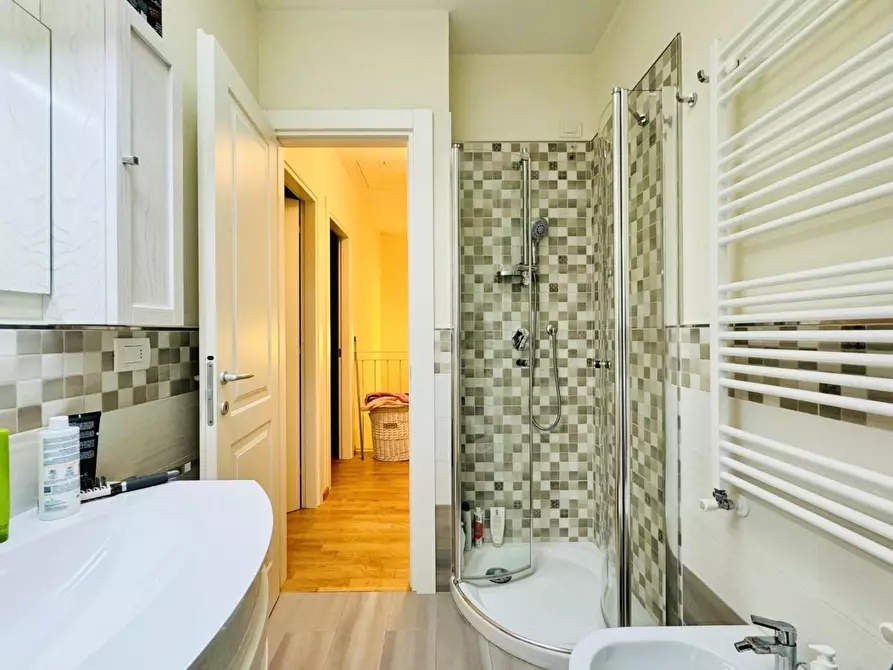 Immagine 31 di Villetta a schiera in vendita  a Pietrasanta