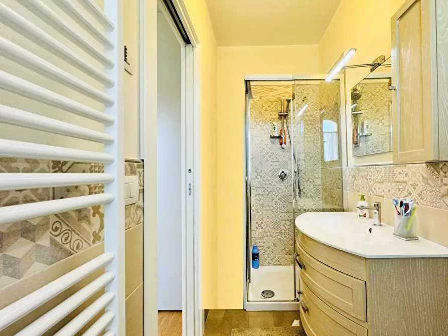 Immagine 25 di Villetta a schiera in vendita  a Pietrasanta