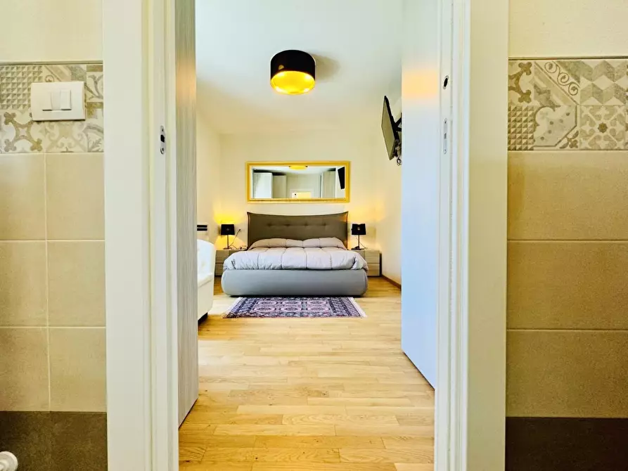 Immagine 27 di Villetta a schiera in vendita  a Pietrasanta