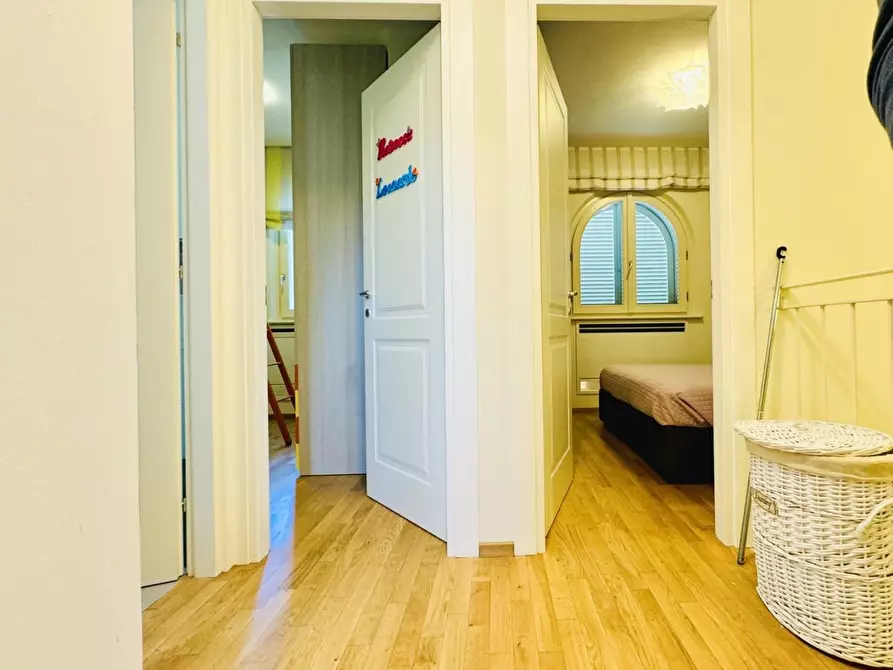 Immagine 28 di Villetta a schiera in vendita  a Pietrasanta