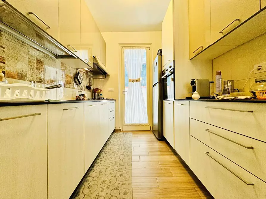 Immagine 10 di Villetta a schiera in vendita  a Pietrasanta