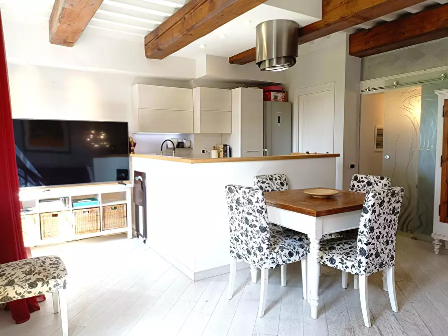 Immagine 12 di Appartamento in vendita  a Montelupo Fiorentino