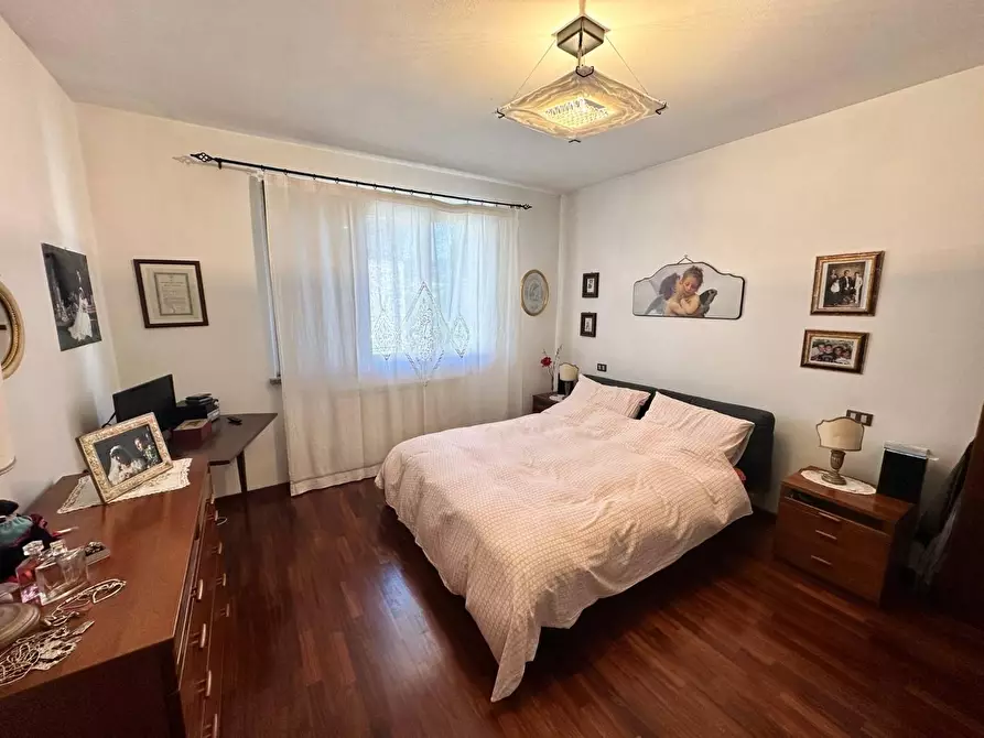 Immagine 8 di Casa bifamiliare in vendita  a Cascina