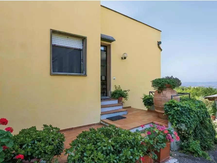 Immagine 28 di Villa in vendita  a Montaione