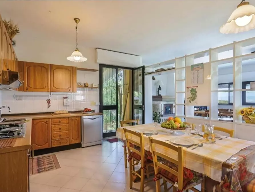 Immagine 29 di Villa in vendita  a Montaione