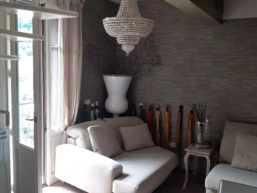 Immagine 15 di Appartamento in vendita  a Montignoso