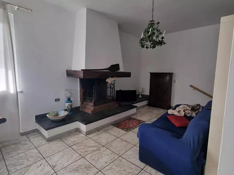 Immagine 9 di Casa bifamiliare in vendita  a Massa