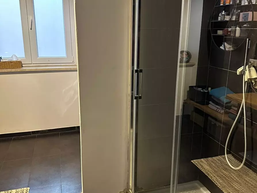 Immagine 12 di Appartamento in vendita  a Livorno