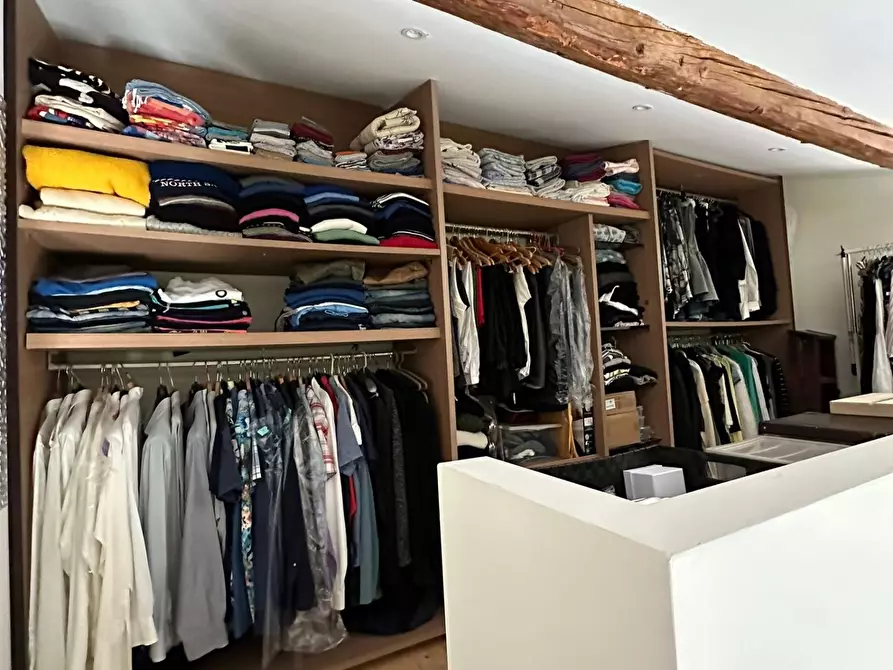 Immagine 10 di Appartamento in vendita  a Livorno