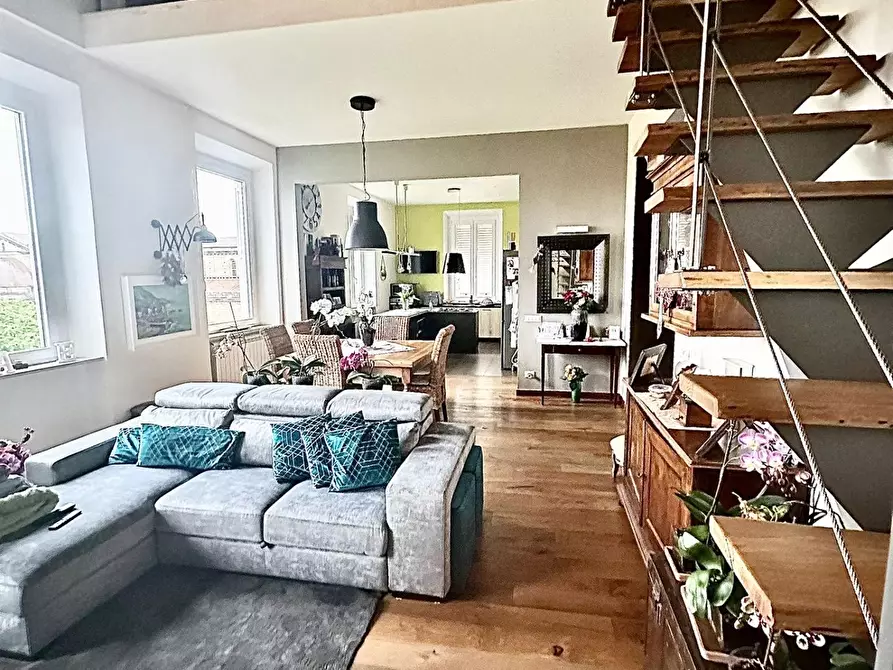 Immagine 2 di Appartamento in vendita  a Livorno