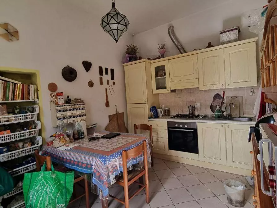 Immagine 9 di Casa indipendente in vendita  a Colle Di Val D'elsa