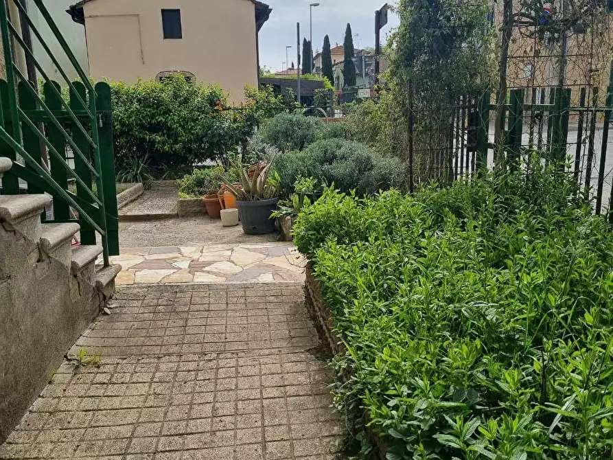 Immagine 42 di Casa indipendente in vendita  a Colle Di Val D'elsa