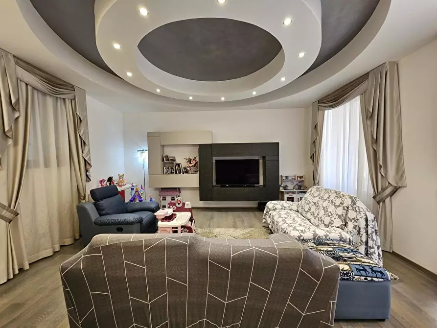 Immagine 6 di Appartamento in vendita  a Siena