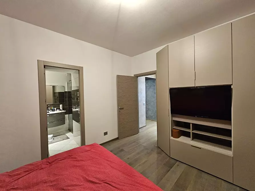 Immagine 18 di Appartamento in vendita  a Siena