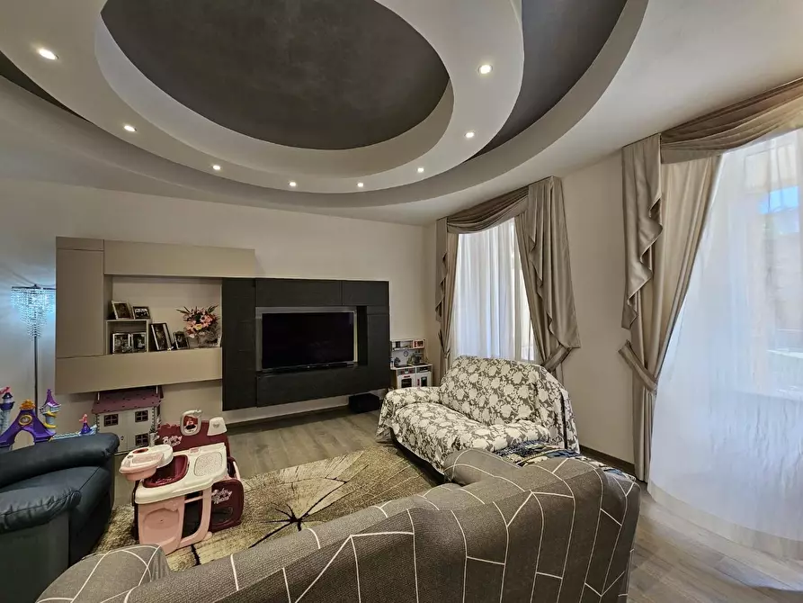 Immagine 7 di Appartamento in vendita  a Siena