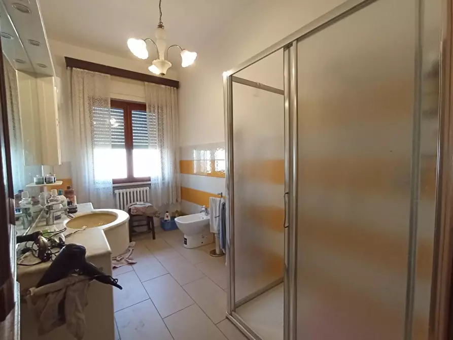 Immagine 20 di Villa in vendita  a Cascina