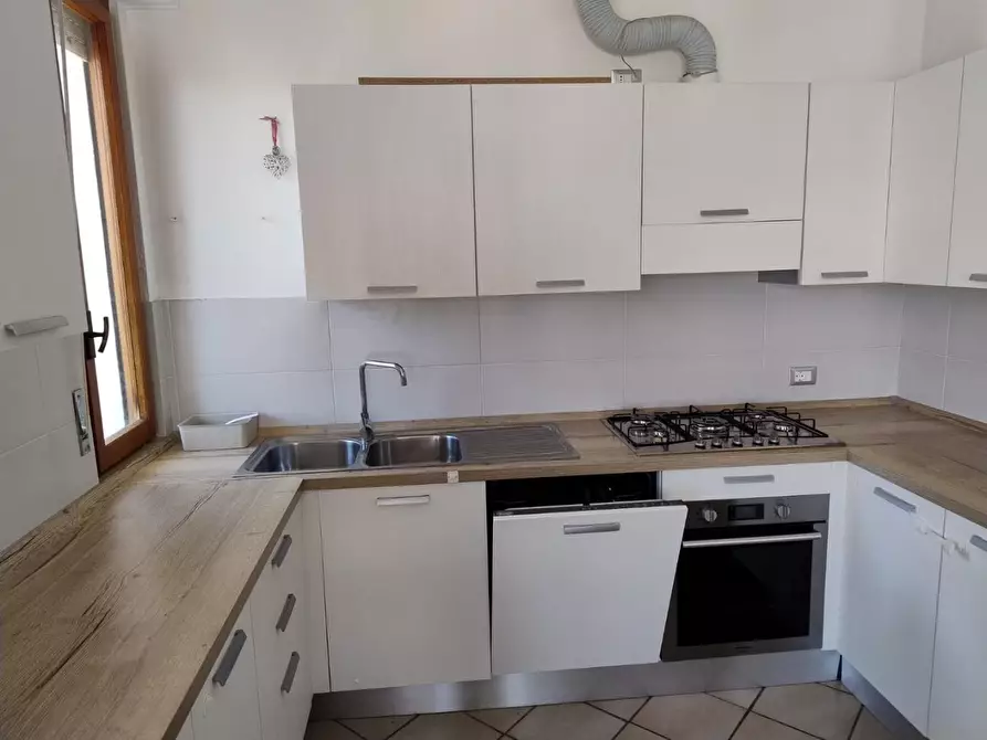 Immagine 9 di Appartamento in vendita  a Pietrasanta