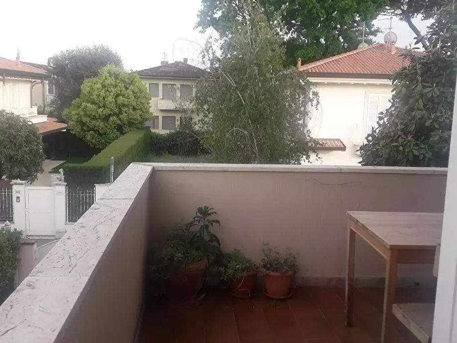 Immagine 19 di Appartamento in vendita  a Pietrasanta