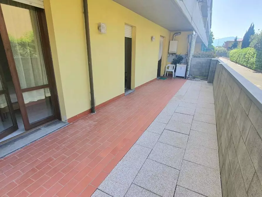 Immagine 12 di Appartamento in vendita  a Capannori