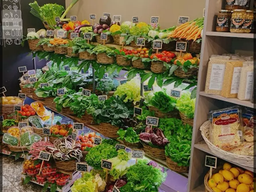 Immagine 4 di Alimentari in vendita  a Pisa