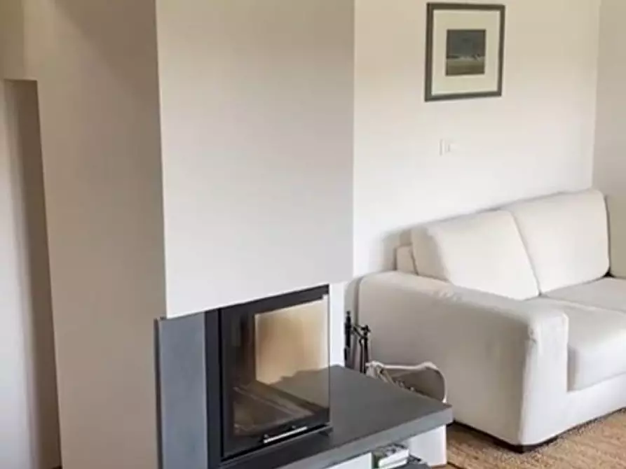 Immagine 5 di Appartamento in vendita  a Castelnuovo Magra