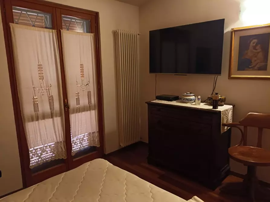 Immagine 9 di Casa trifamiliare in vendita  a Carrara