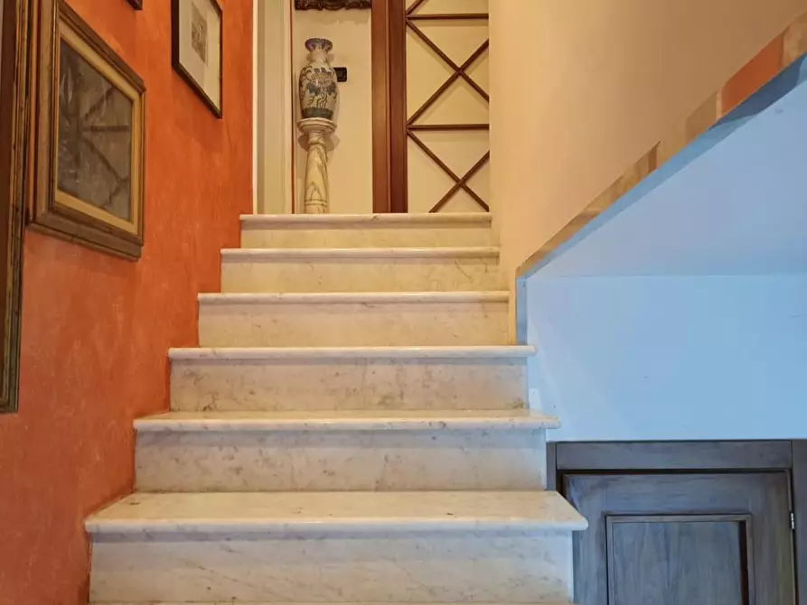 Immagine 6 di Casa trifamiliare in vendita  a Carrara