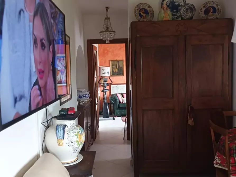 Immagine 2 di Casa trifamiliare in vendita  a Carrara