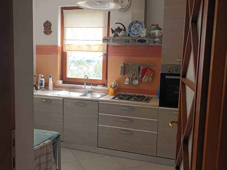 Immagine 12 di Casa trifamiliare in vendita  a Carrara