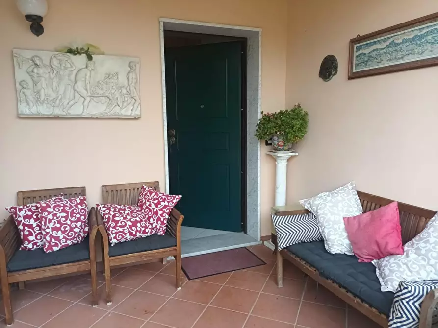 Immagine 15 di Casa trifamiliare in vendita  a Carrara