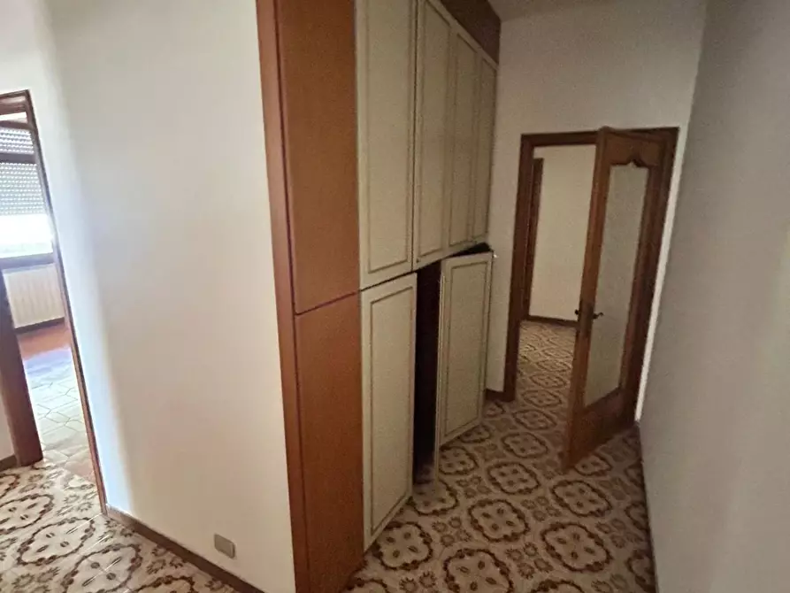 Immagine 48 di Appartamento in vendita  a Carrara