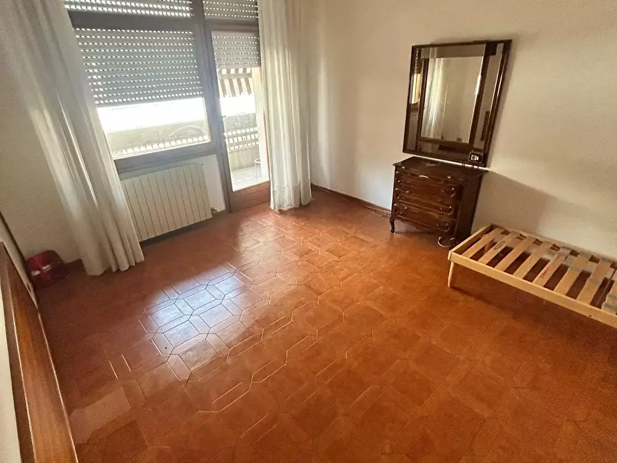 Immagine 20 di Appartamento in vendita  a Carrara