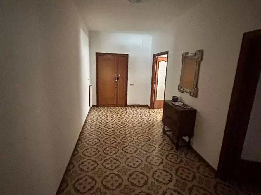 Immagine 6 di Appartamento in vendita  a Carrara