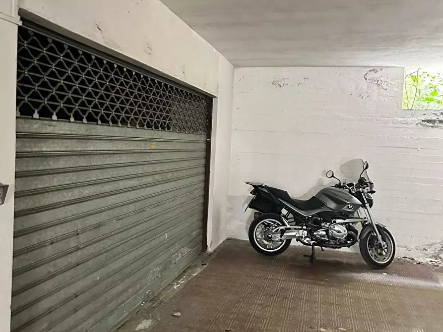 Immagine 51 di Appartamento in vendita  a Carrara