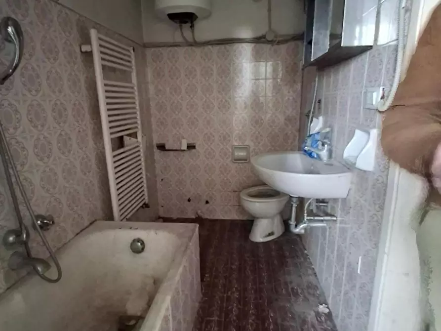 Immagine 6 di Terratetto in vendita  a Capraia E Limite