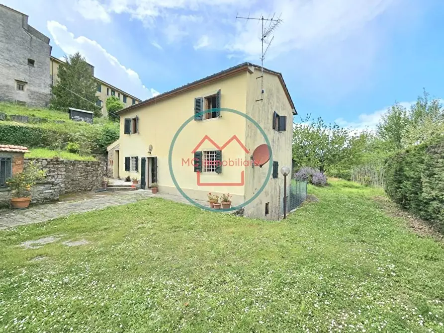 Immagine 1 di Casa indipendente in vendita  a Montecatini Terme