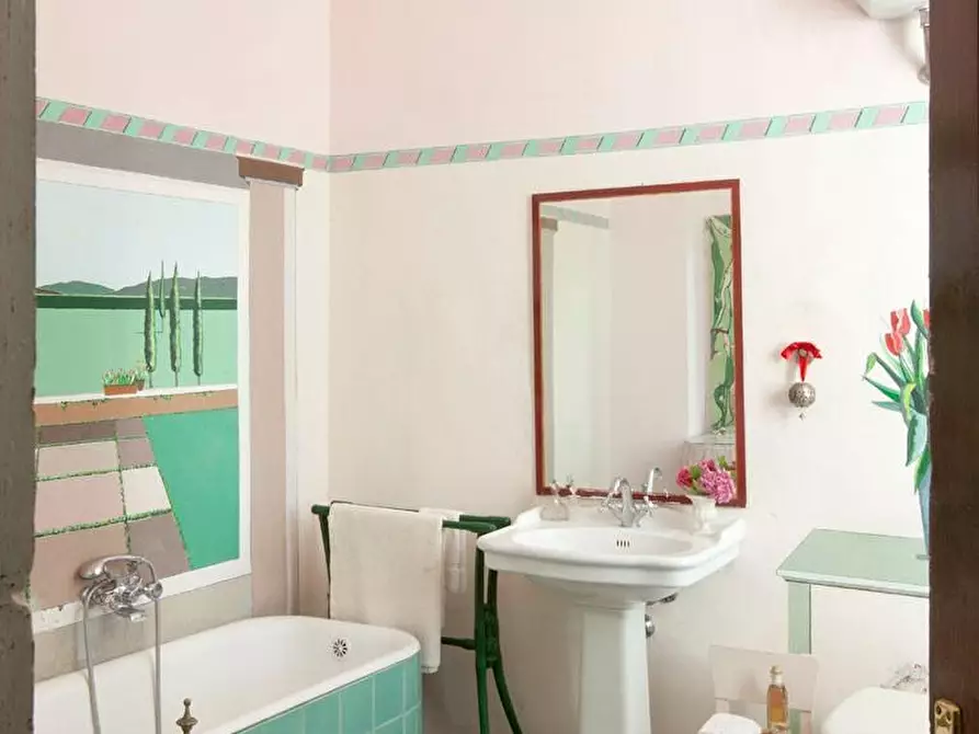 Immagine 11 di Villa in vendita  a Collesalvetti