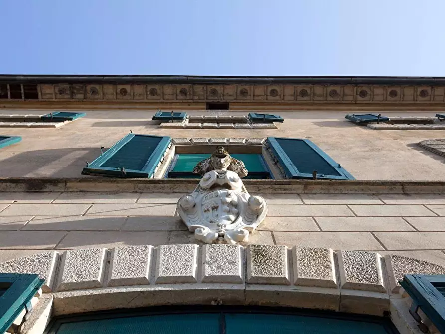 Immagine 4 di Villa in vendita  a Collesalvetti