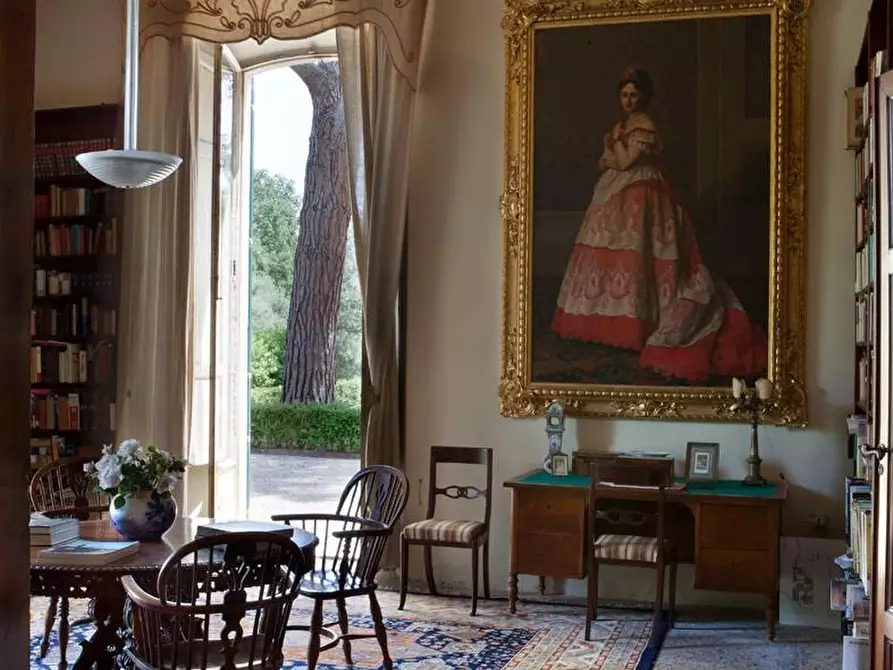 Immagine 19 di Villa in vendita  a Collesalvetti