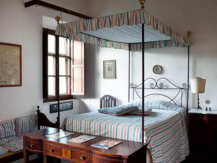 Immagine 26 di Villa in vendita  a Collesalvetti