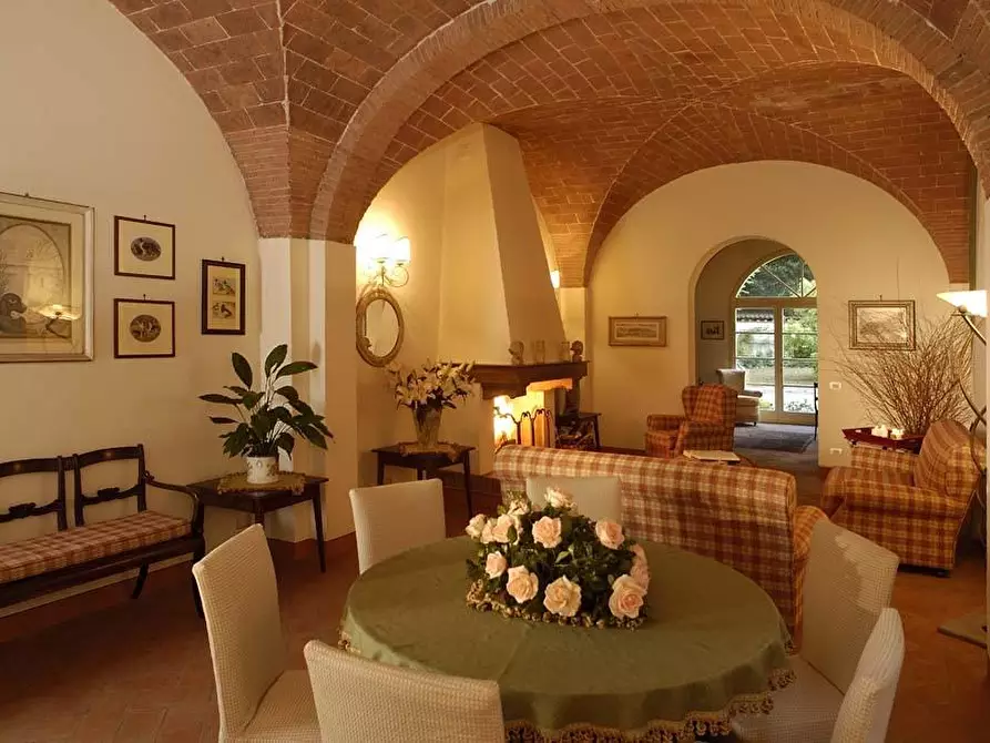 Immagine 5 di Villa in vendita  a San Miniato